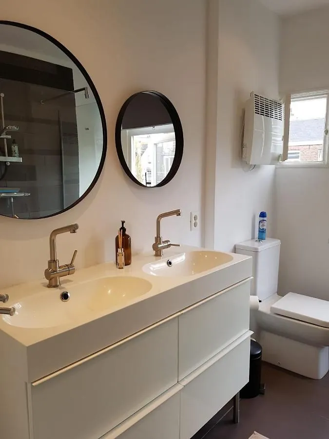The Superstay Boutique Guestroom Amsterdam Netherlands