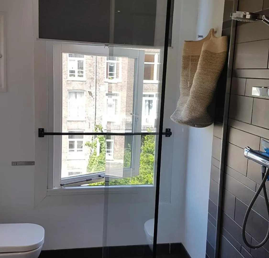 Bed & Breakfast The Superstay Boutique Guestroom Amsterdam Netherlands